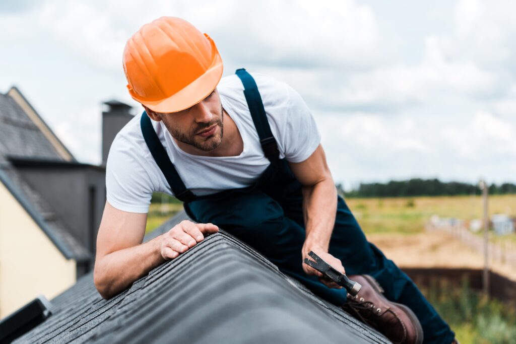 Signs That You Need Commercial Roof Repairs in NJ